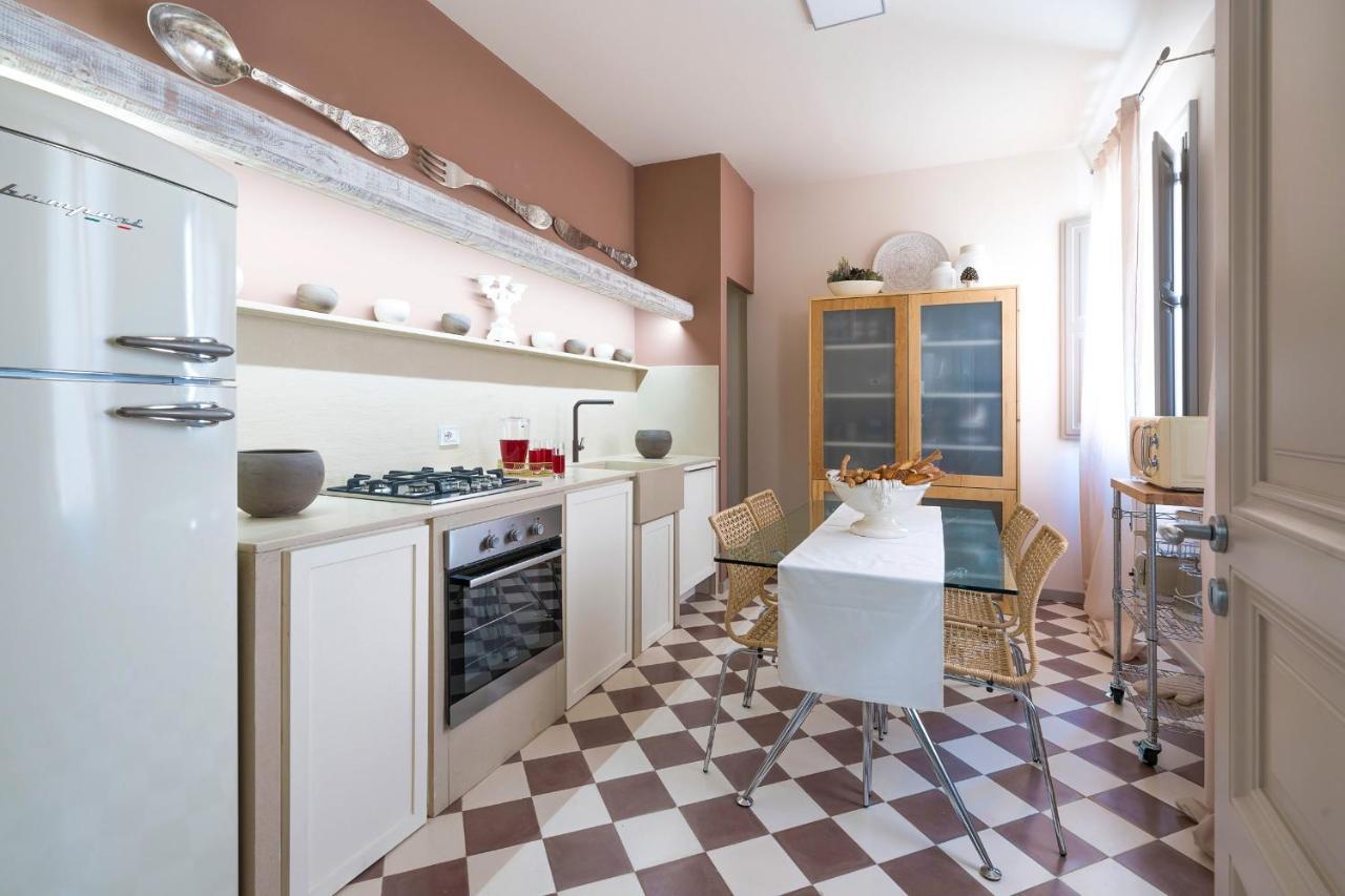 Dimora Al Duomo Apartment Trapani Bagian luar foto